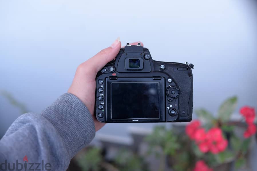 camera nikon 750 4