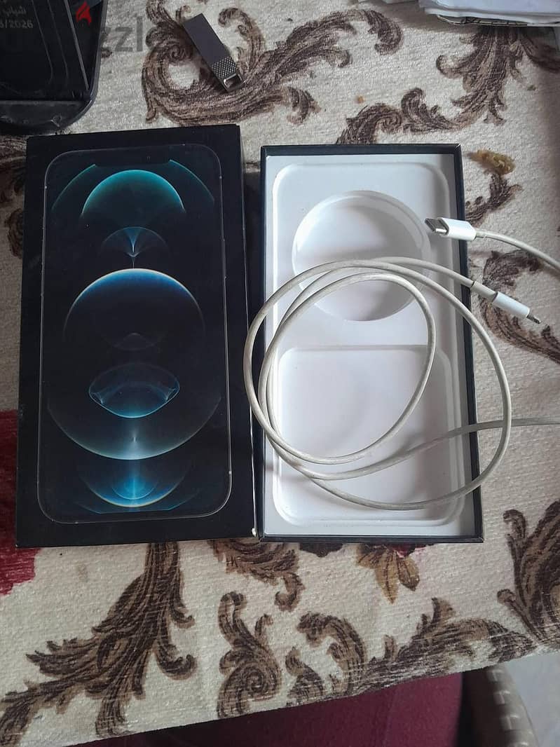 iPhone 12pro max 4