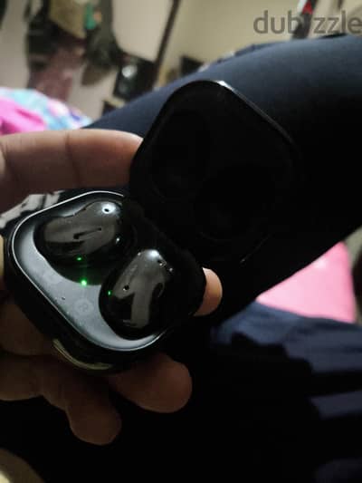 سماعات ايربودز  Samsung Galaxy Buds Liv