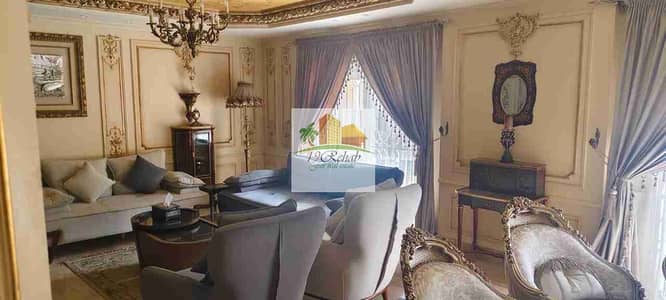 وحده في مدينه الرحاب 2لايجار مفروش فرش مودرن مكيفه بالكامل قريبه من جميع الخدمات قريبه من مولاات و مول افينوا قريبه من السوق الشرقي و قريبه من بوابه 24مساحه الوحده 90متر 2غرفه 1حمام