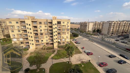 فرصة حقيقة للسكن في مدينتي , شقة للايجار القانون في قلب مدينتي  B6 , غرفتين نوم , حمام , تشطيبات خاصة , بالقرب من الخدمات