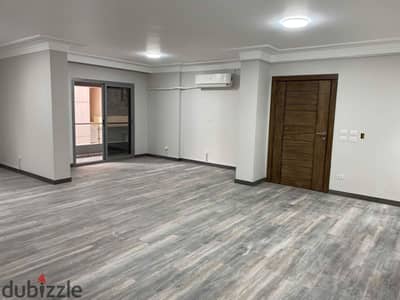 مقر إداري للإيجار رشدي ٢٠٠ متر