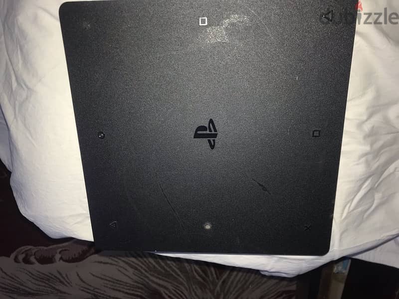PlayStation 4 slim 500GB 1