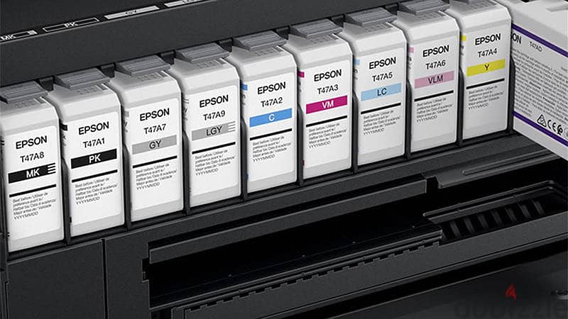 Epson p900 like brand new used for testing only 3