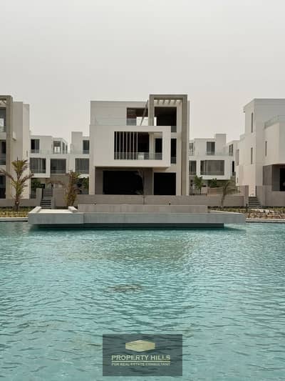 Villa for sale in Joulz - joulz in the heart of the Eastern expansions next to New Giza