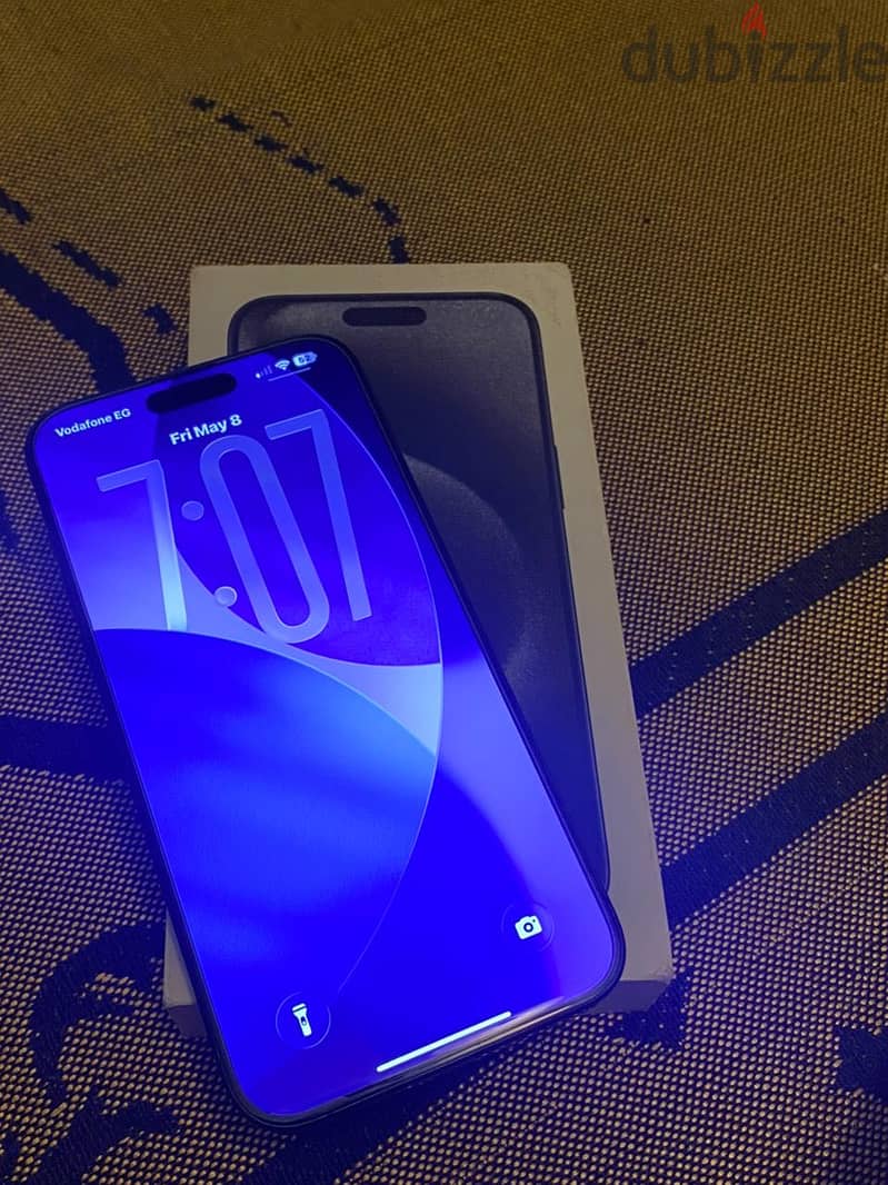 Iphon 15 pro max 256 4