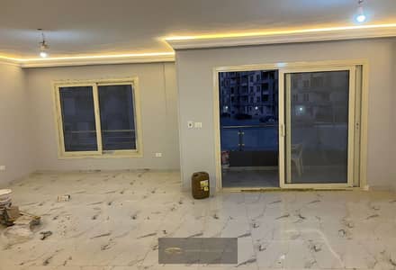 شقة أول سكن للإيجار داخل كمبوند جامعة القاهرة – موقع مميز مباشرة على وصلة دهشور _ الشيخ زايد