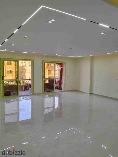 Best site for a 170-meter ultra-super-lux apartment in Al-Khomail Compound in Sheikh Zayed