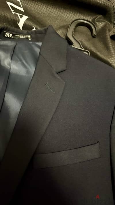 ZARA Men's Navy Wool Suit (Italian Fabric) - Size 46