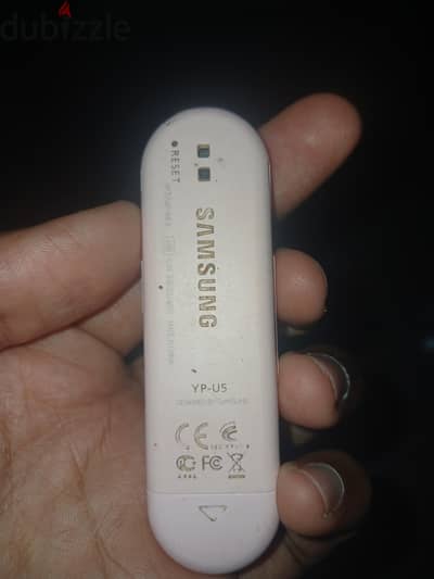 Samsung YP-U5 music player للبيع