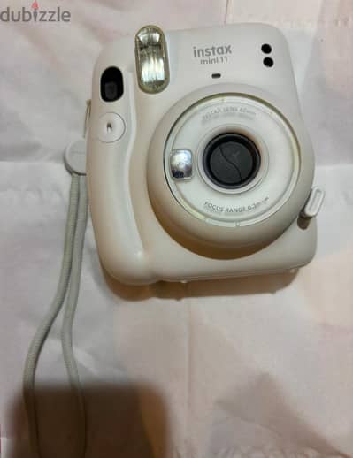 Instax mini 11 white with box