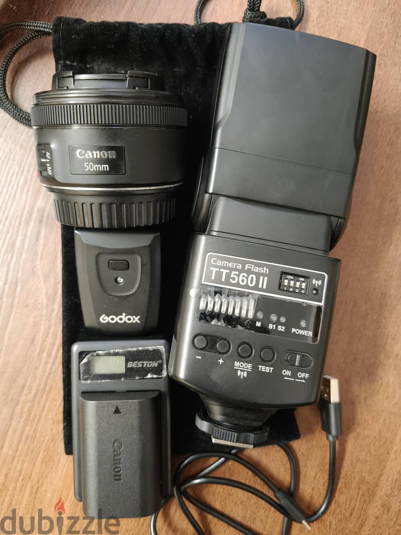 Canon  D70 5