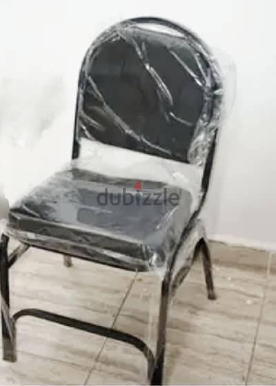 كراسي حديد مدعمه ومبطنه