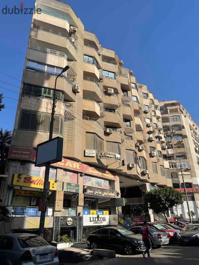 شقه ٢٣٨ متر من المالك بيع في مصر الجديده