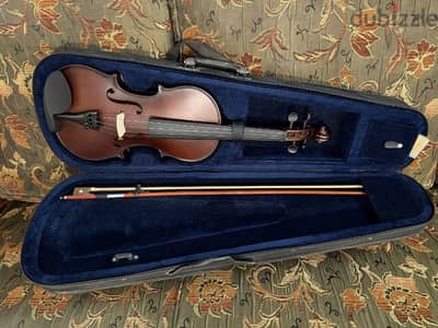 violin like new with bag fitness
