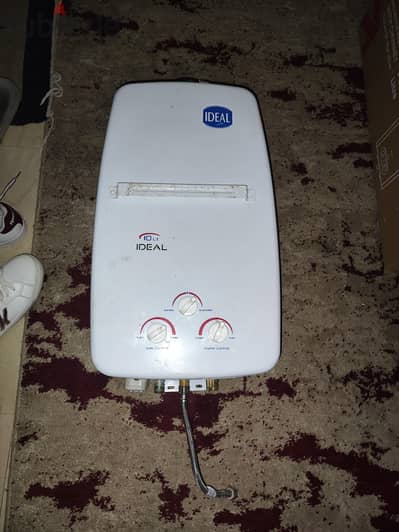 سخان غاز ايديال 10 لتر - حاله ممتازه