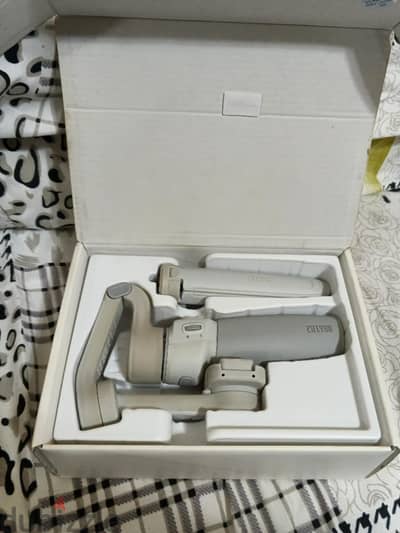 Zhiyun Smooth Q4 Gimbal ثلاثي المحاور مخصص للهواتف