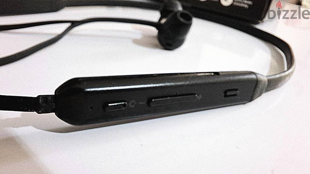 Bluedio Bluetooth wireless earphones-like new 5