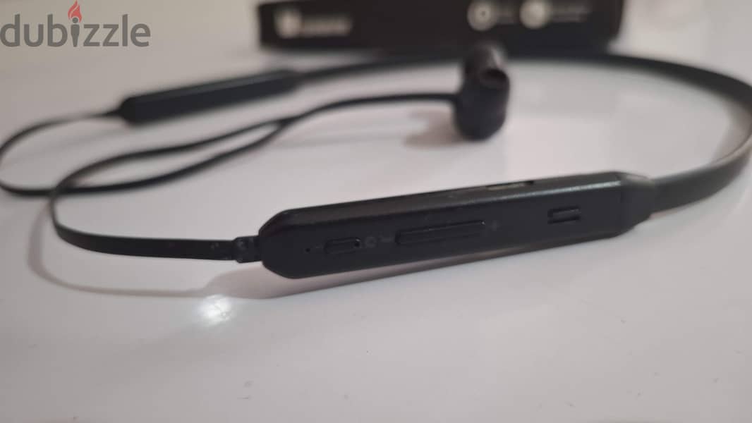 Bluedio Bluetooth wireless earphones-like new 7