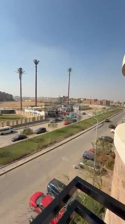 للبيع شقه ف اللوتس الجنوبيه بالقرب من التسعين الجنوبى و بالقرب من الخدمات