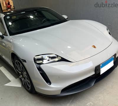 Porsche Taycan 2022