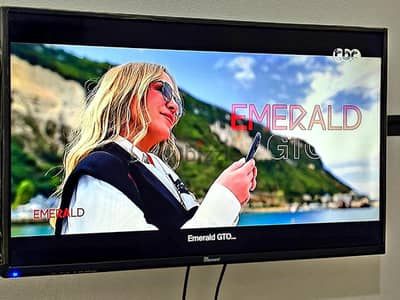 ٠٠ يونيون اير 32بوصه full HD/LED روووعة مفهاش خدشه بتقفيله المصنع