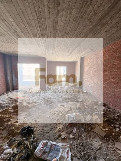 Apartment in El Andalus 2 – Spacious Layout with Master Bedroom