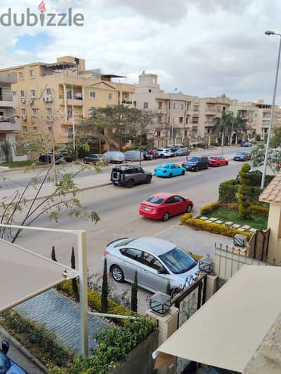 الحى الثامن الشيخ زايد بجوار ذاجيت بلازا