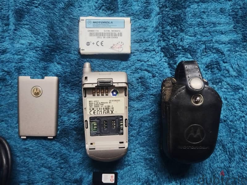 MOTOROLA V 7