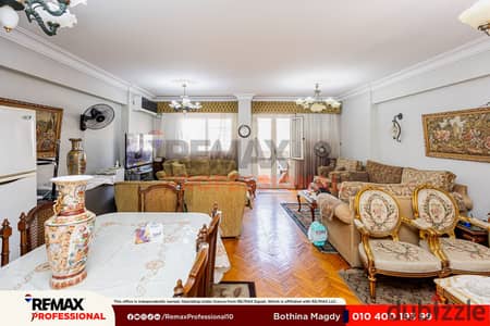 Licensed apartment for sale in Smouha, 185 m, featuring an open view and a prime location.