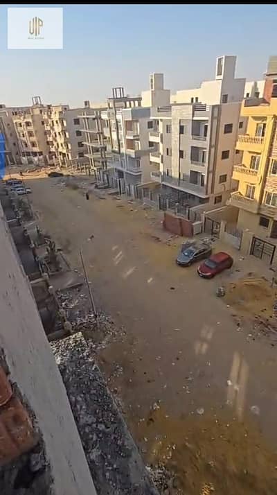 شقة للبيع في كمباوند جاردن هايتس موقع مميز وقريب من الخدمات  المساحة 250 ممامية على لاندسكيب (بحري صريح) – باركينج – العدادات مدفوعة