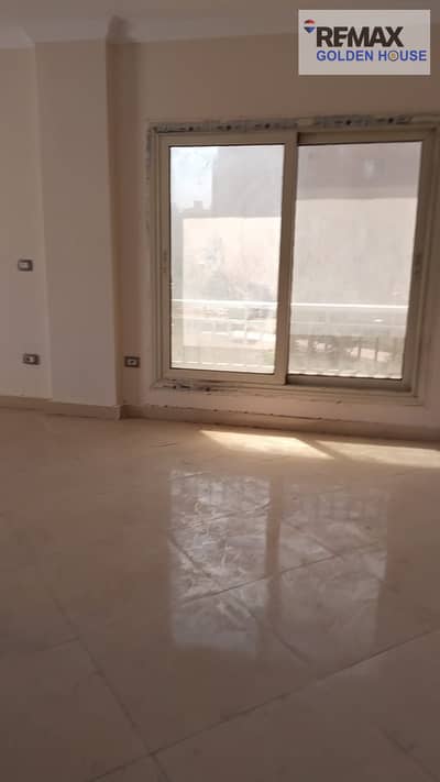 A 160-meter, third-floor apartment with 3 bedrooms, 2 bathrooms, and a garden view is available for sale in Wasal Residence Compound, opposite Madinat