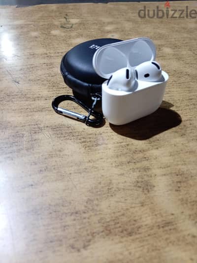 AirPods 4