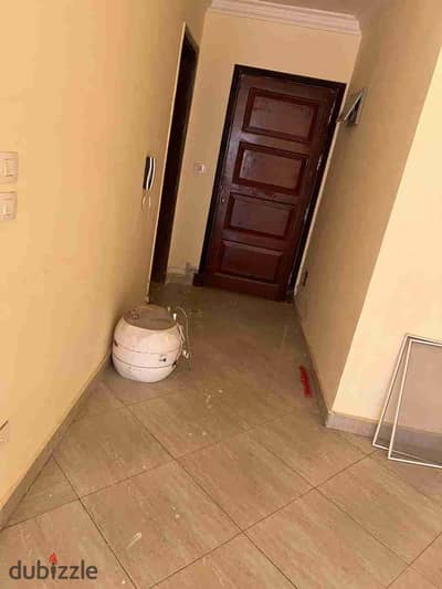 Apartment for sale in the Dar Misr compound, Al-Andalus, Building 29, in New Cairo, close to the American University and South 90.