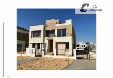فيلا مستقلة بالتقسيط  استلام فوري للبيع في كمبوند  بالم هيلز-Palm Hills  القاهرة الجديدة وموقع مميز السعر شامل عضوية النادي تم التنزيل فى السعر