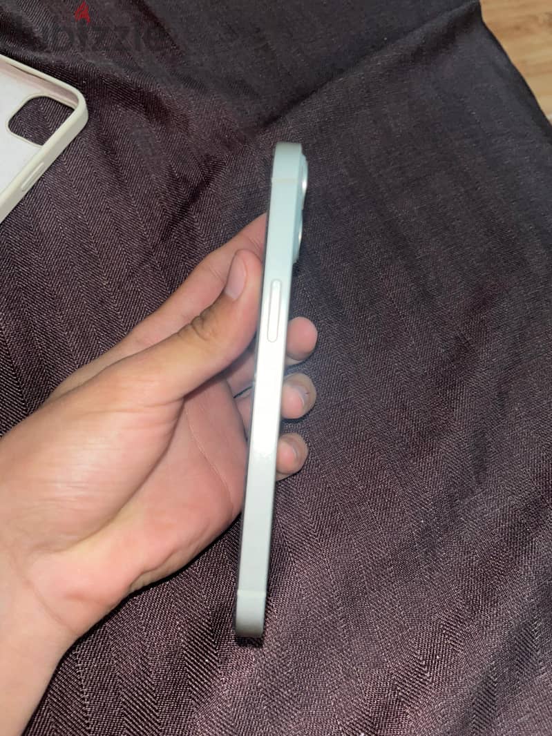 iPhone 13 2