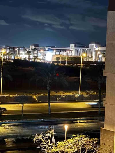 شقة بمدينتى للبيع ١٤٠ متر B12 لوكيشن مميز بالمطبخ
