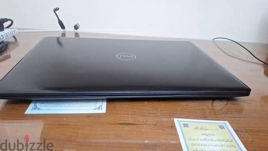 Dell Inspiron 5570 16 ram Amd radeon 530 graphic