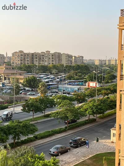 شقه للبيع في مدينتي فيو الساوث برك مباشر جاردن وشارع بسعر لقطه مساحه 135 متر