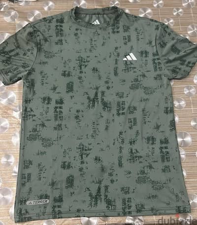 compression shirt