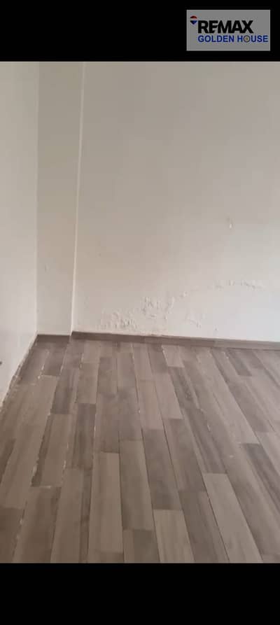 160 square meter ground floor apartment with a 70 square meter garden for sale in Wasal Residence Compound, opposite Madinaty, next to Shorouk City, t