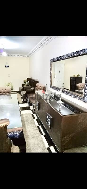غرفة سفرة شيك كالجديدة تماما