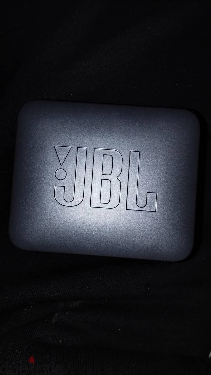 jbl go essential 2 1