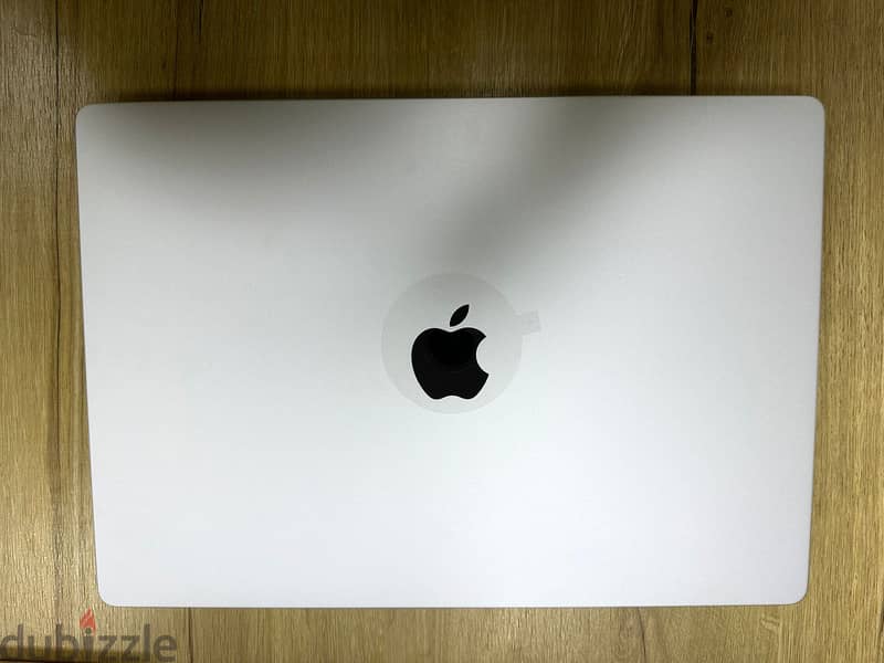 MacBook M4 pro 16 inch 1