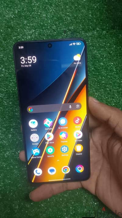 Poco x6 pro بحالة ممتازة أعلي نسخه