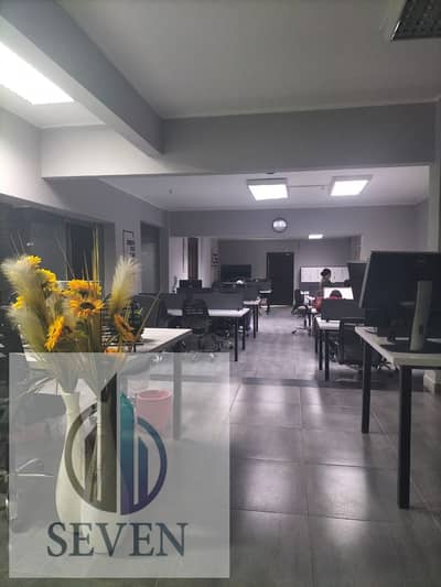 Administrative office 300 m² for rent, officially licensed, in the heart of New Maadi, prime location for major companies.