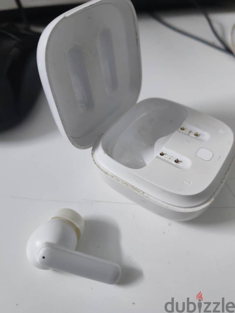 qcy earbud 2