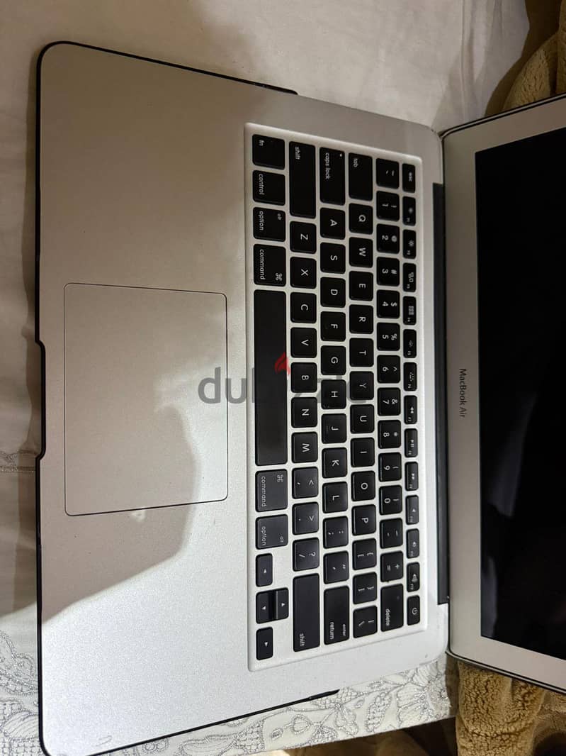 Apple Mac Air 7