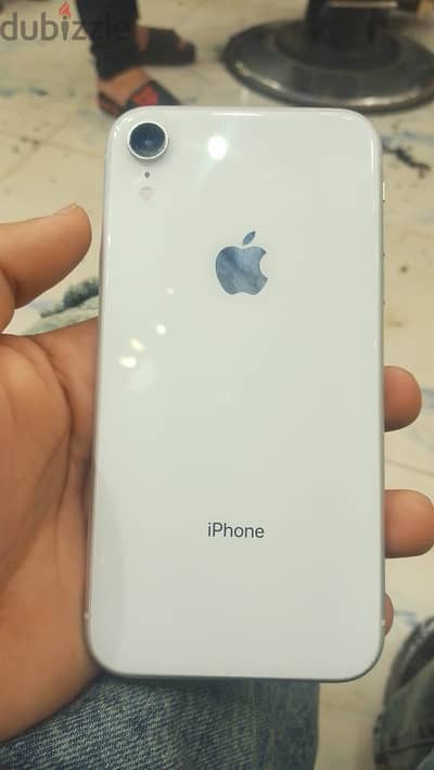 ايفون xr ووتر بروف