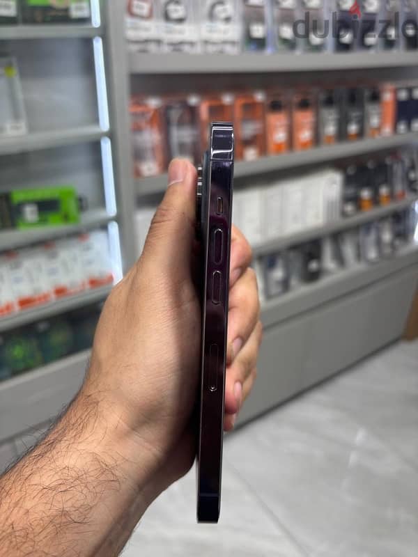 iPhone 14 Pro 4